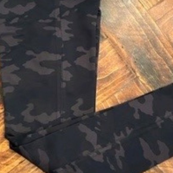 SPANX Look at Me Now Seamless Leggings - Picture 4 of 4